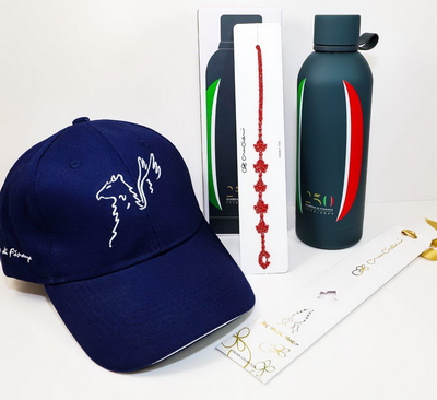 set di 3 oggetti con borraccia